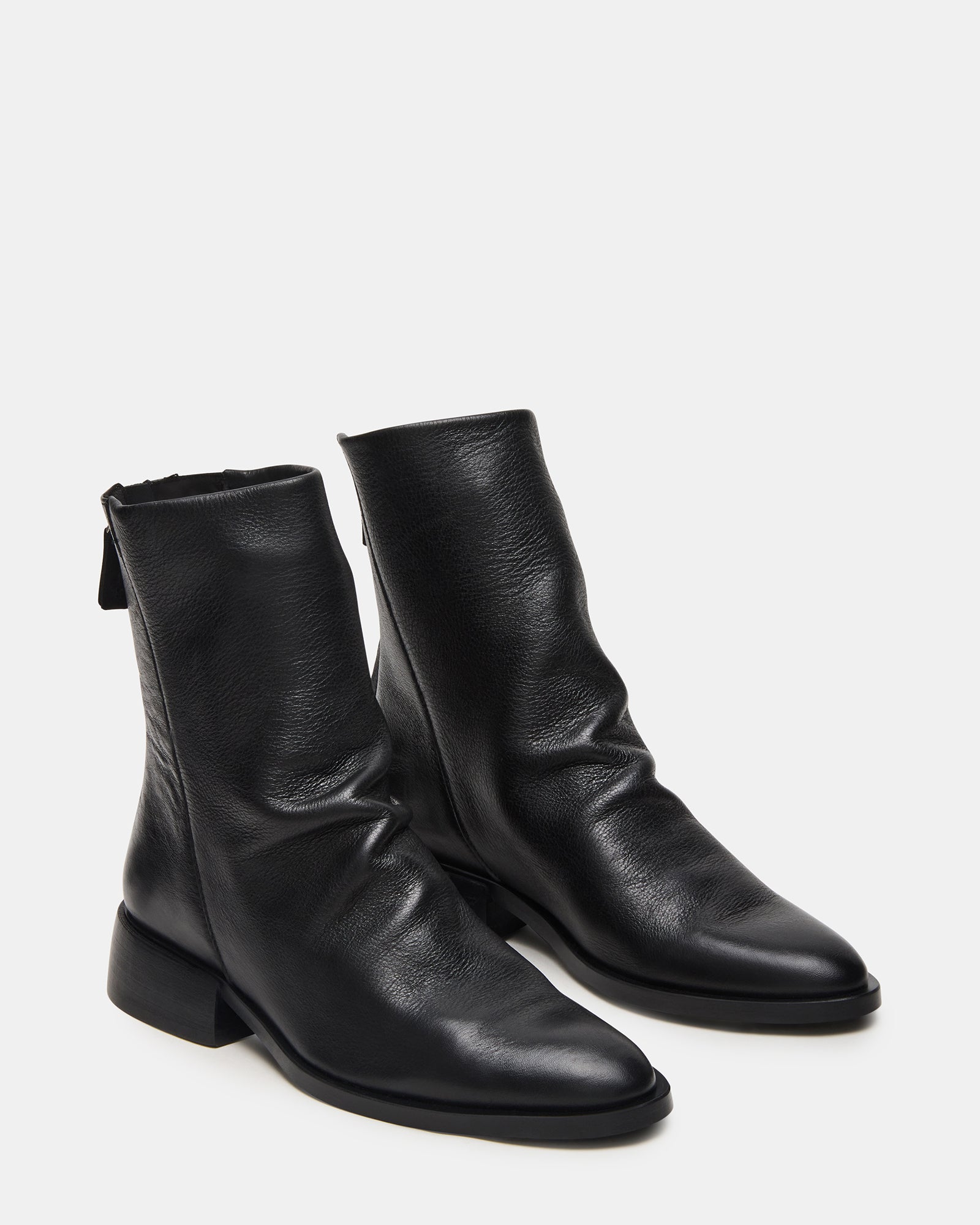 NEXIE BLACK LEATHER