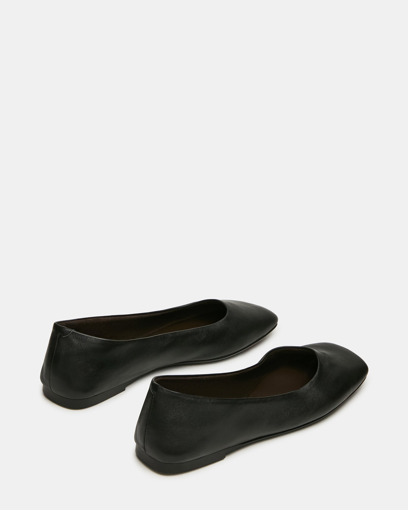 NURTURE BLACK LEATHER